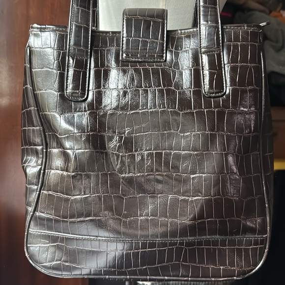 Dark brown crocodile embossed vinyl bag - Picture 3 of 8